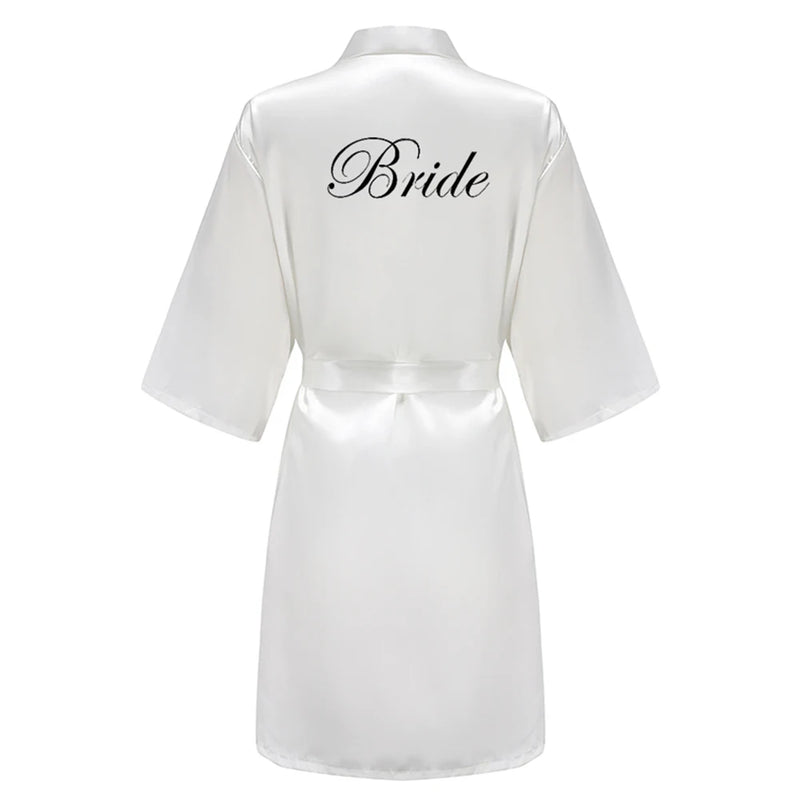 חלוק סאטן עם כיתוב Bride – לכלה ולשושבינות – תמונה 2